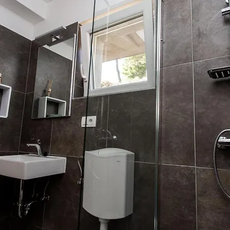 Villa Exclusive Almissa With Swimming Pool And Sea View *