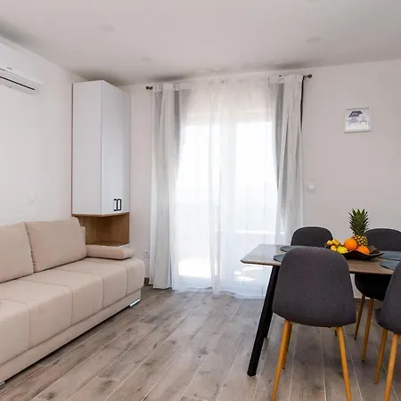 Villa Exclusive Almissa With Swimming Pool And Sea View *