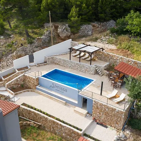 Villa Exclusive Almissa With Swimming Pool And Sea View