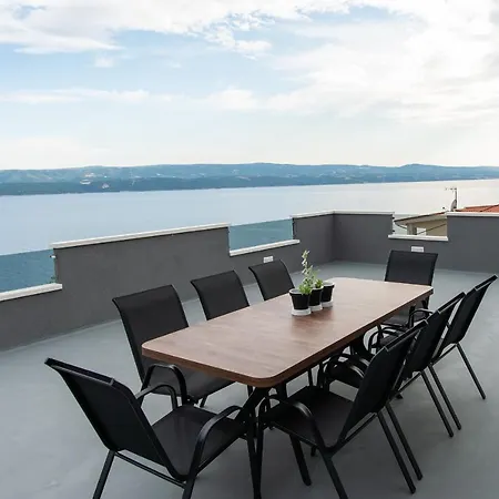 Exclusive Almissa With Swimming Pool And Sea View