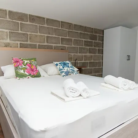 Villa Exclusive Almissa With Swimming Pool And Sea View *