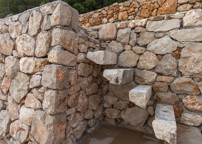 Exclusive Almissa With Swimming Pool And Sea View * 洛克瓦罗戈兹尼察