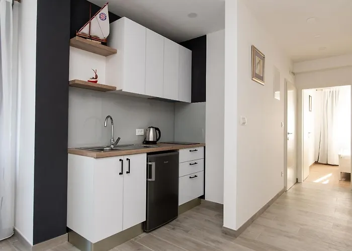 Exclusive Almissa With Swimming Pool And Sea View *