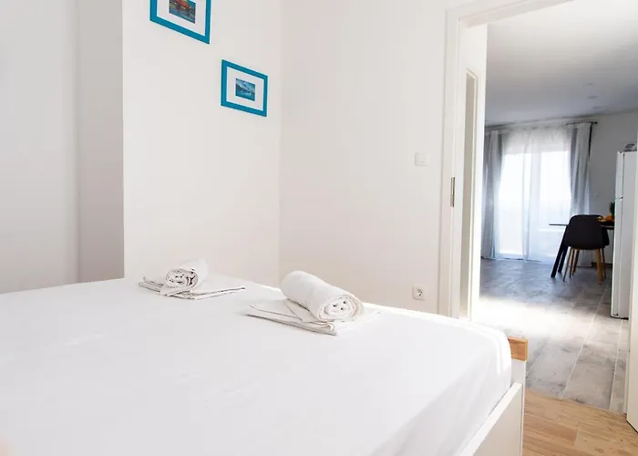 Exclusive Almissa With Swimming Pool And Sea View *