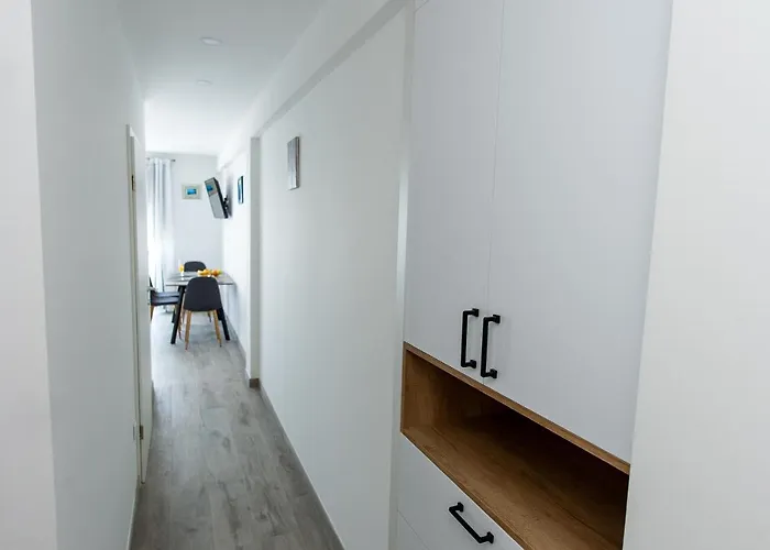 Exclusive Almissa With Swimming Pool And Sea View * 洛克瓦罗戈兹尼察