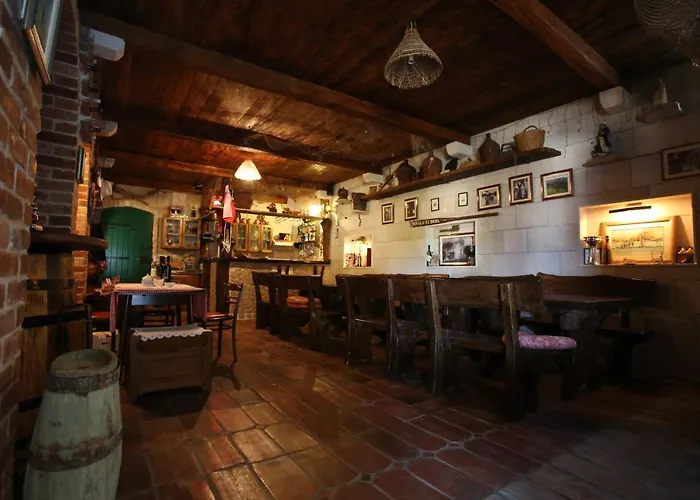 别墅 Exclusive Almissa With Swimming Pool And Sea View 洛克瓦罗戈兹尼察