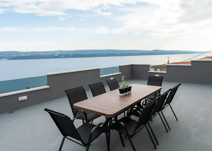 Exclusive Almissa With Swimming Pool And Sea View