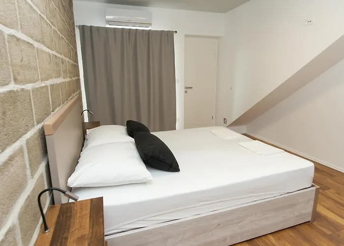 别墅 Exclusive Almissa With Swimming Pool And Sea View *